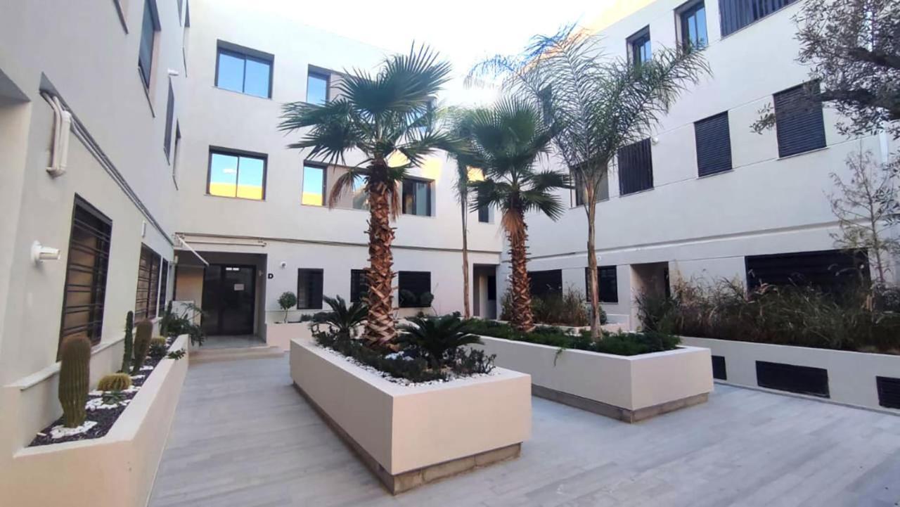 Ideal Jade De Luxe Apartment
