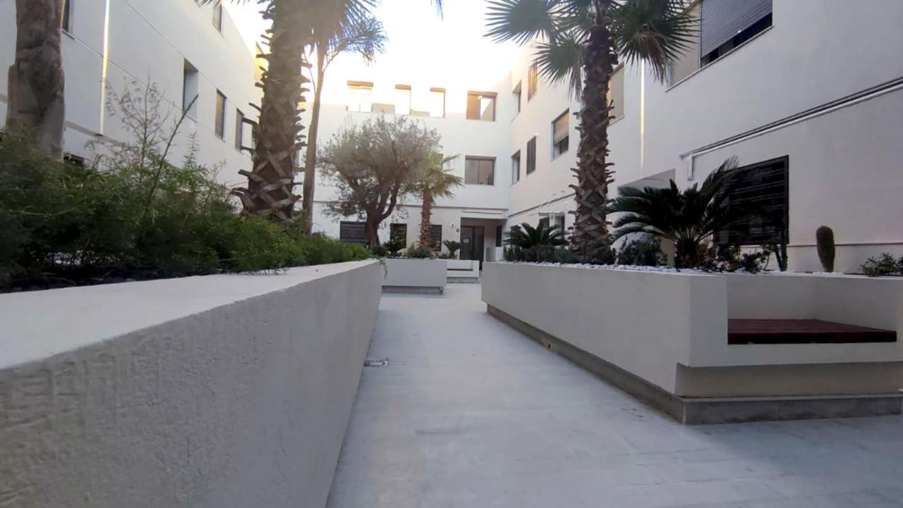 Ideal Jade De Luxe Apartment